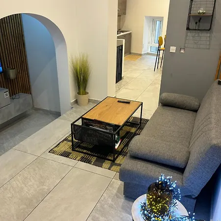 Duplex Loft Close To The Sea. Appartement